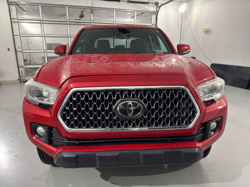Used 2019 Toyota Tacoma TRD Off-Road image 2