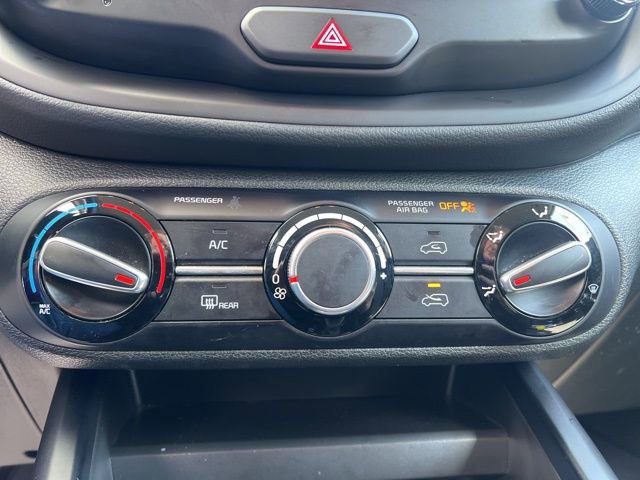 Certified 2025 Kia Soul LX w/ LX Technology Package FWD image 20
