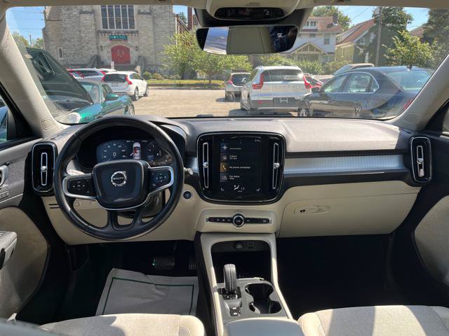 Used 2020 Volvo XC40 T5 Momentum AWD/4WD image 10