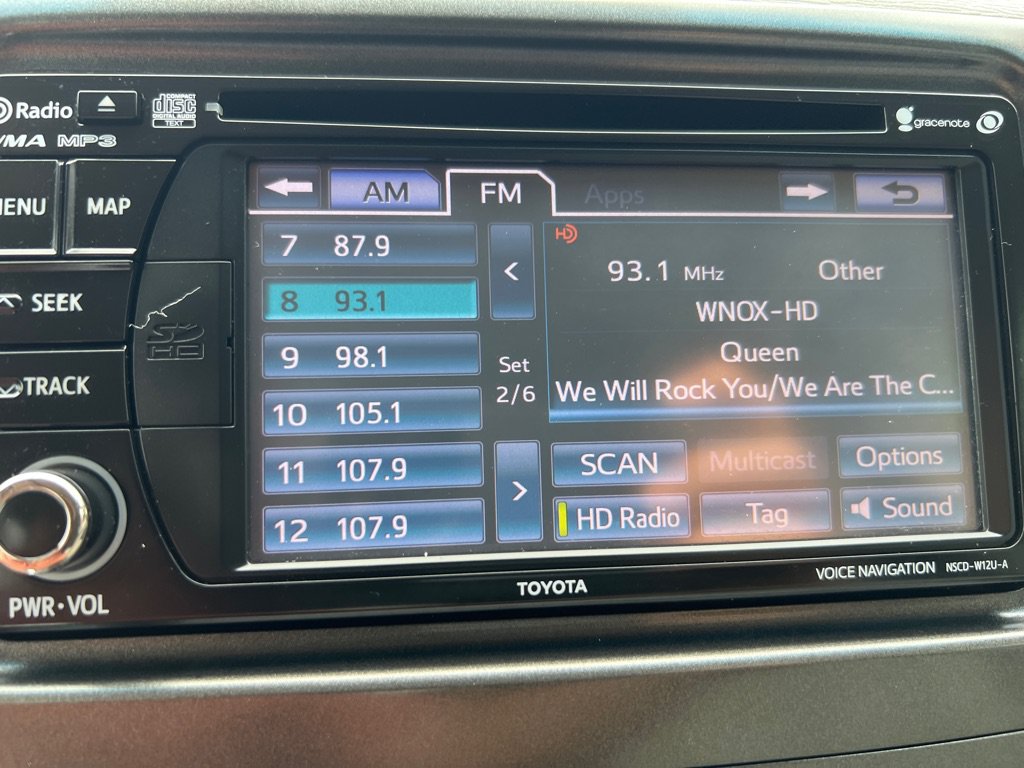 Used 2013 Toyota Sienna XLE FWD image 26