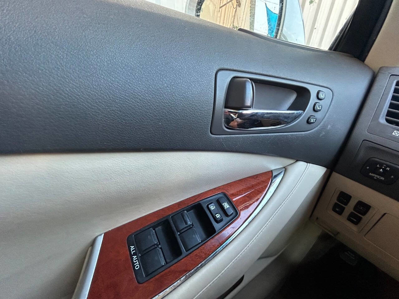 Used 2011 Lexus ES 350 FWD image 26