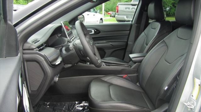 Certified 2025 Jeep Compass Limited w/ High Altitude Package AWD/4WD image 7