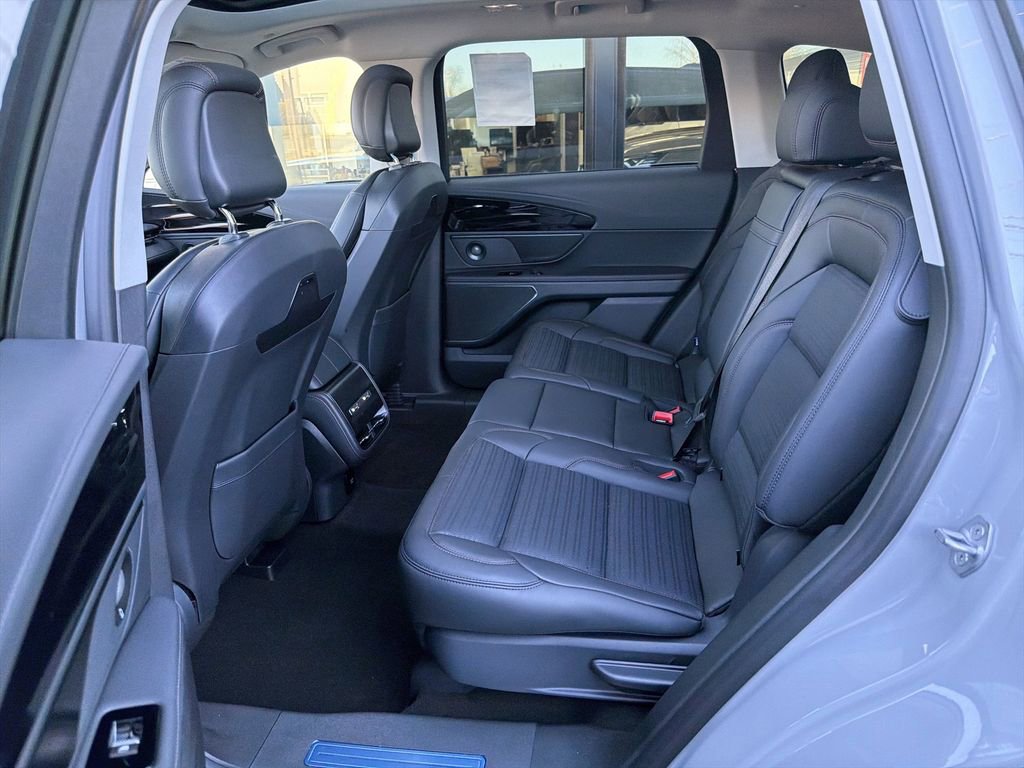 New 2026 Lincoln Nautilus Reserve w/ Jet Appearance Package image 6