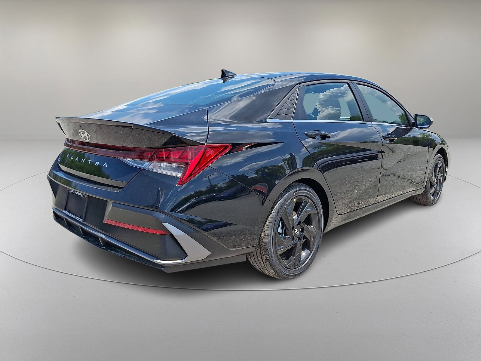 New 2026 Hyundai Elantra SEL Sport FWD image 7