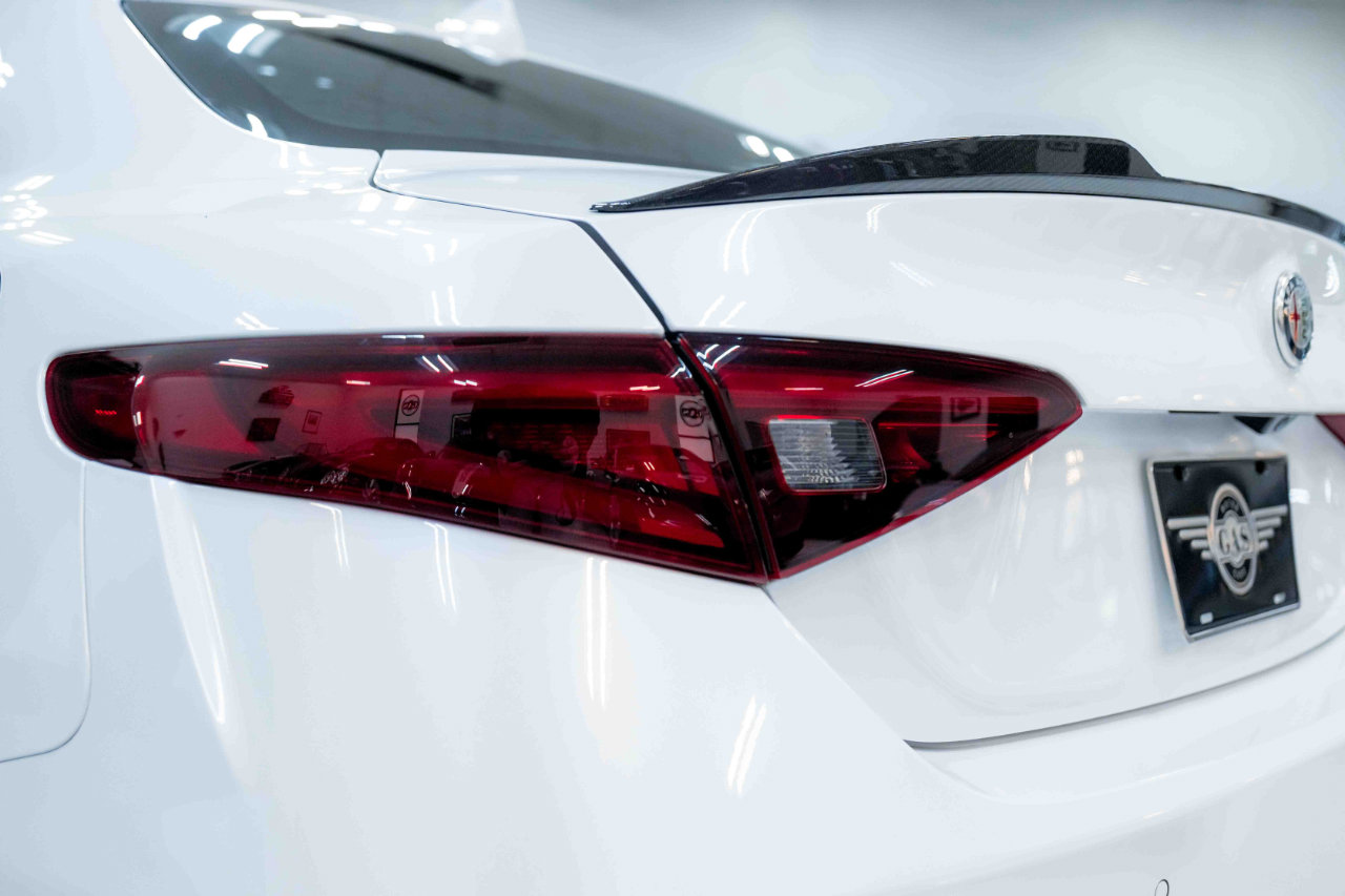 Used 2017 Alfa Romeo Giulia Quadrifoglio image 26