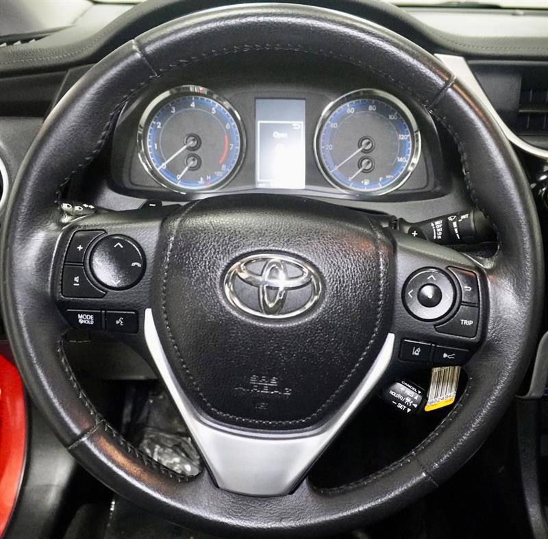 Used 2017 Toyota Corolla SE w/ Body Protection Package image 12