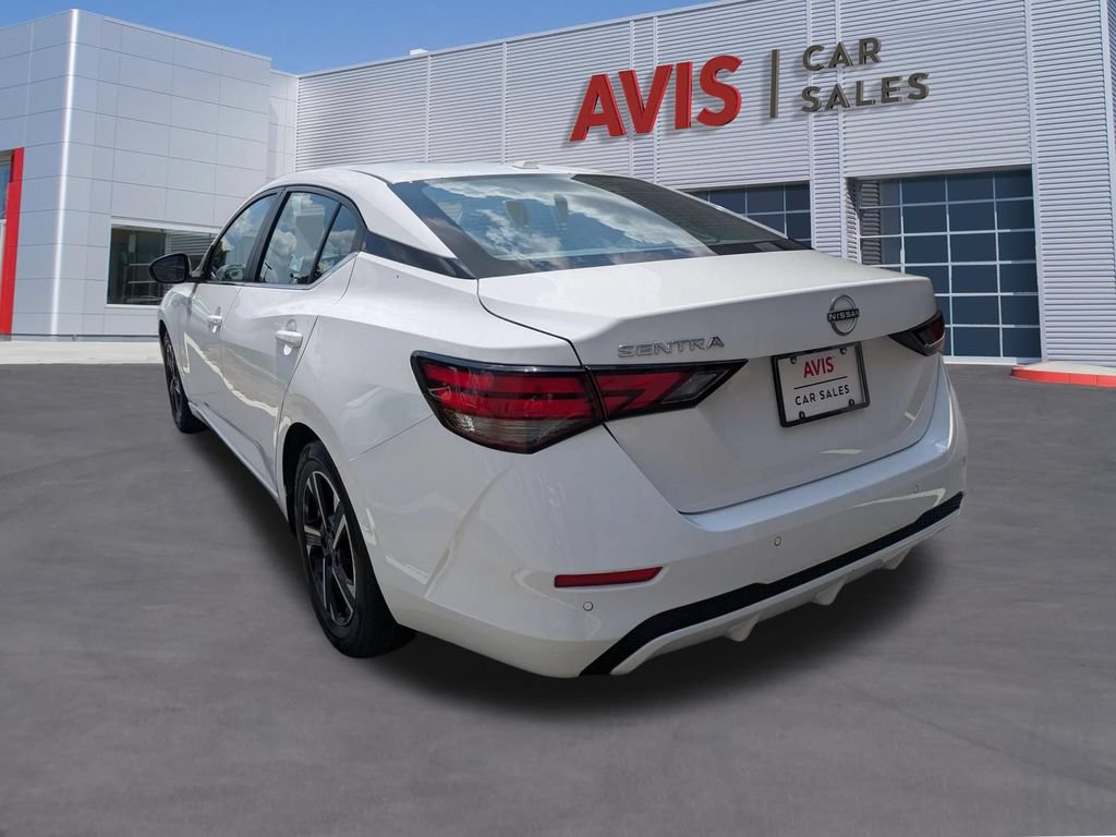 Used 2025 Nissan Sentra SV FWD image 9