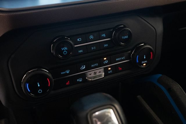 Used 2022 Ford Bronco Outer Banks AWD/4WD image 28