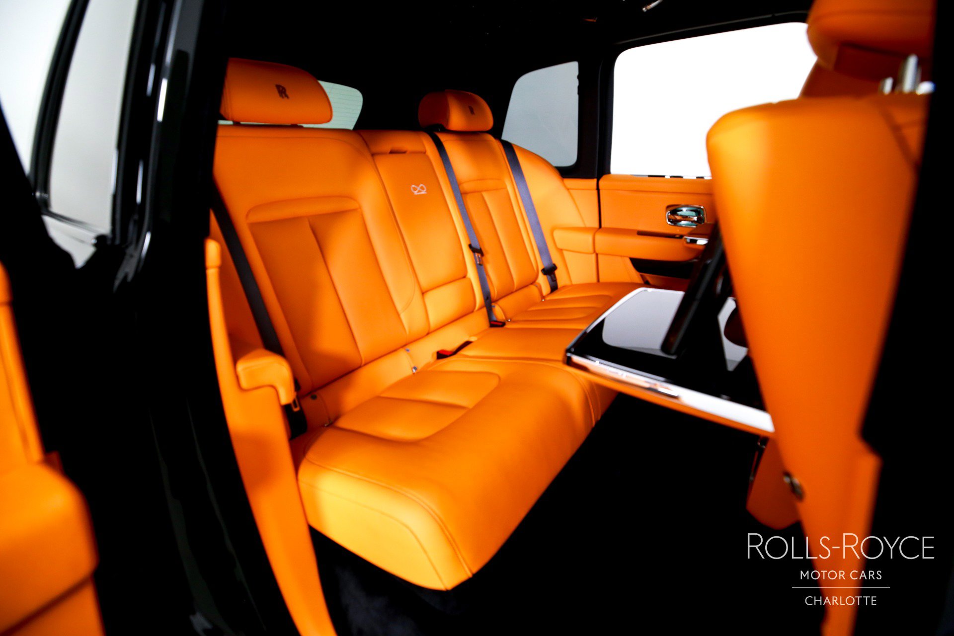 New 2026 Rolls-Royce Cullinan Black Badge image 30