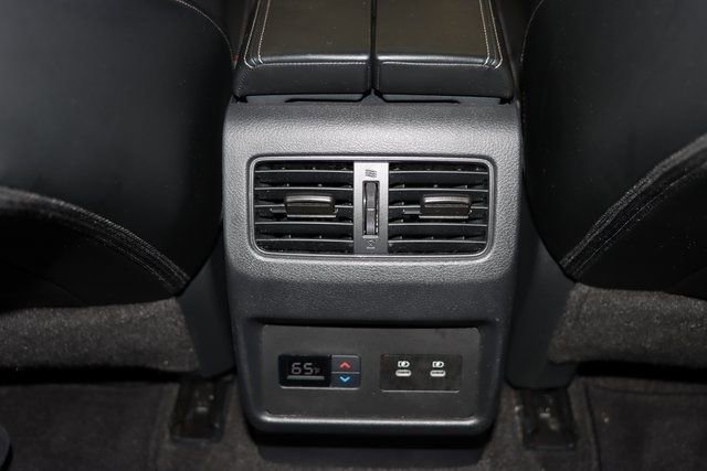 Used 2024 Nissan Rogue SL w/ SL Premium Package image 45