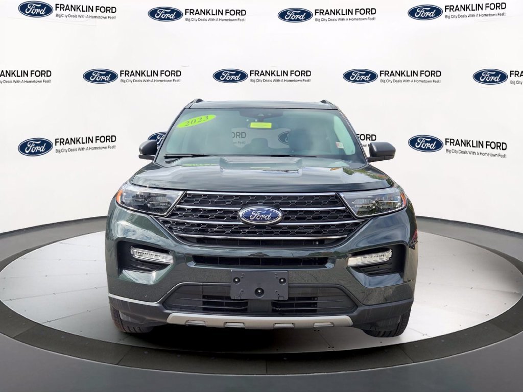 Certified 2023 Ford Explorer XLT w/ Equipment Group 202A AWD/4WD image 8