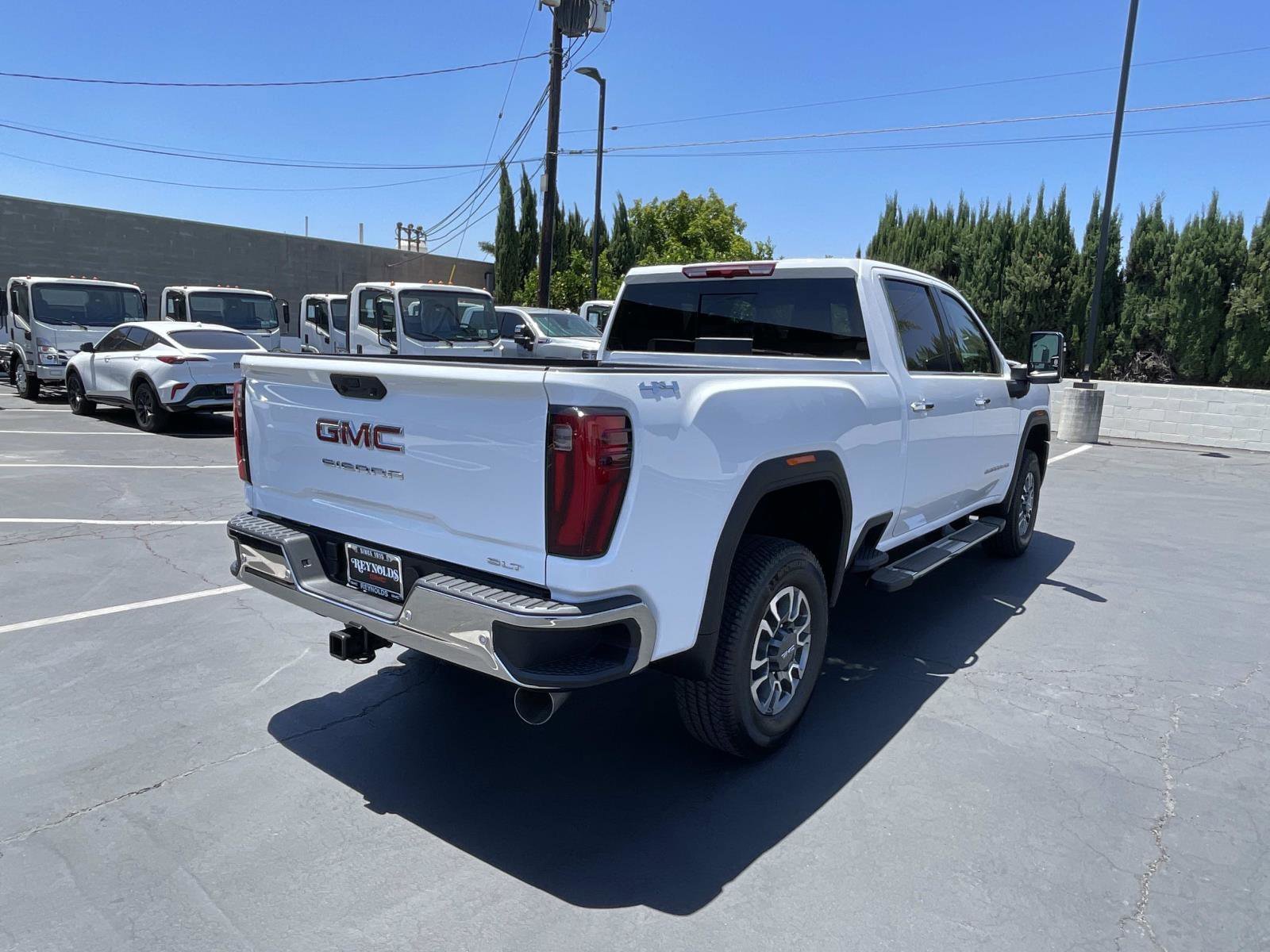 New 2026 GMC Sierra 2500 SLT w/ SLT Premium Package AWD/4WD image 7