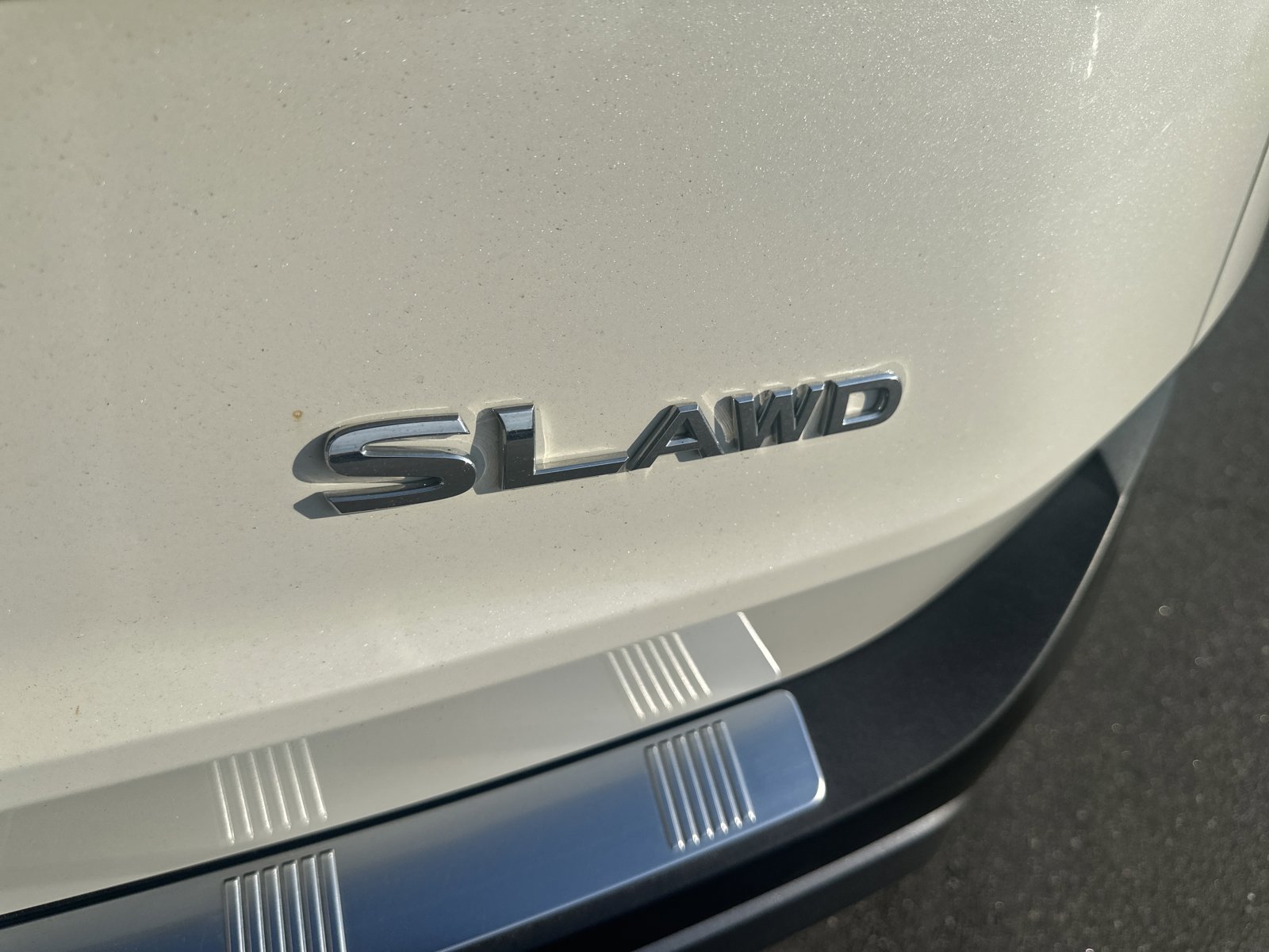 Used 2023 Nissan Rogue SL AWD/4WD image 29