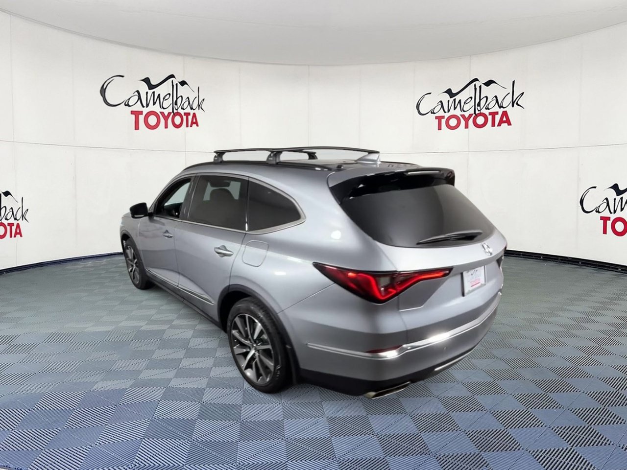 Used 2025 Acura MDX w/ Technology Package AWD/4WD image 8