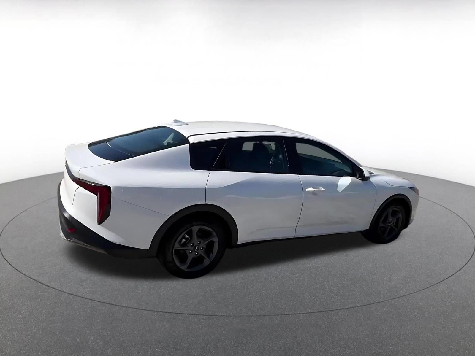 Used 2025 Kia K4 FWD image 15