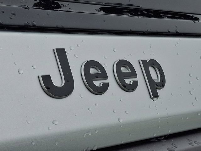 New 2026 Jeep Grand Wagoneer Summit image 19