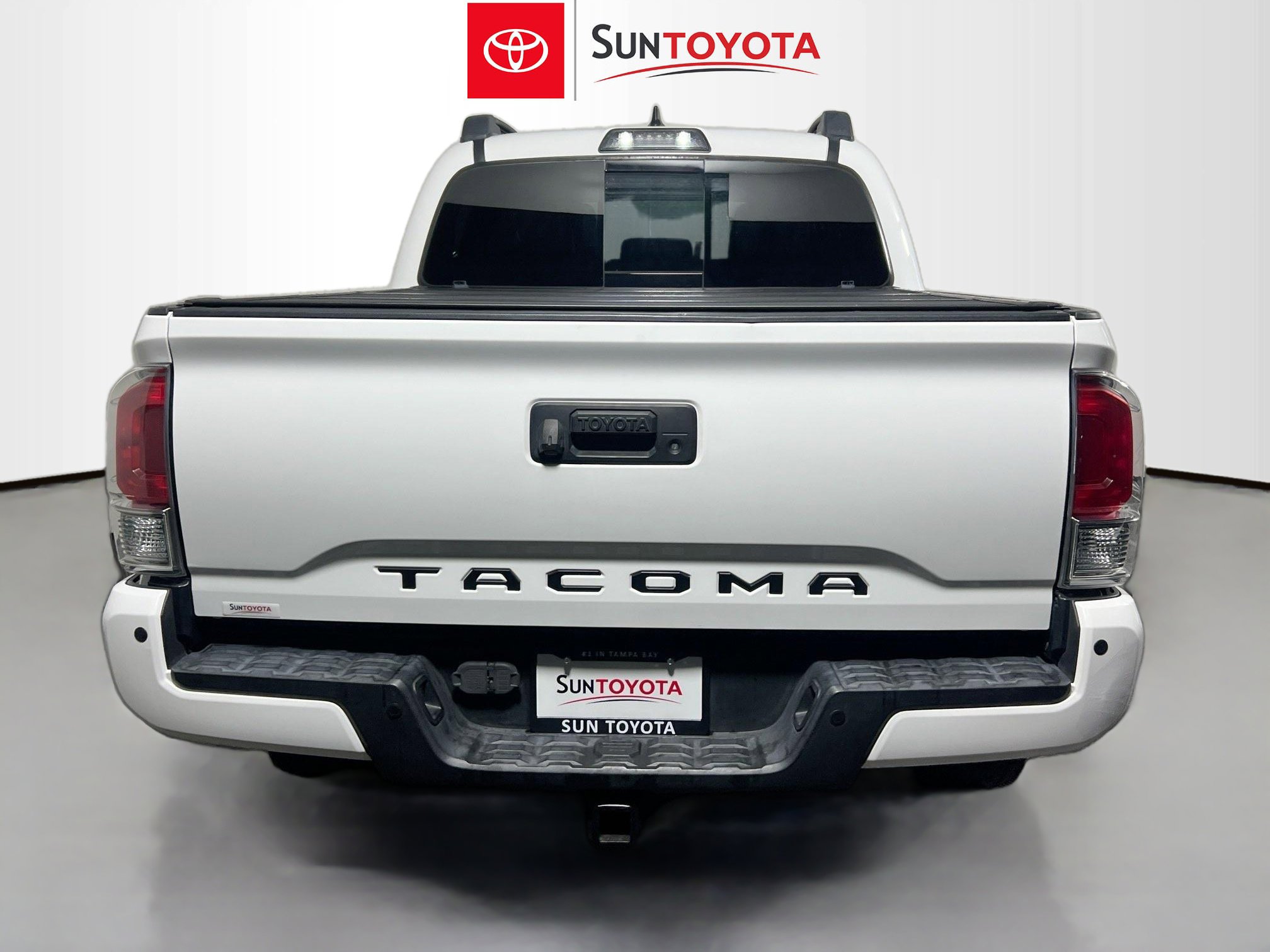 Used 2017 Toyota Tacoma Limited image 5