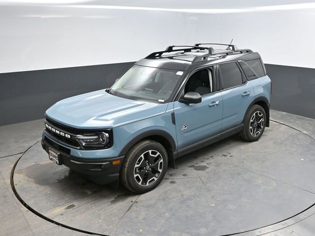 Used 2023 Ford Bronco Sport Outer Banks w/ Tech Package AWD/4WD image 40