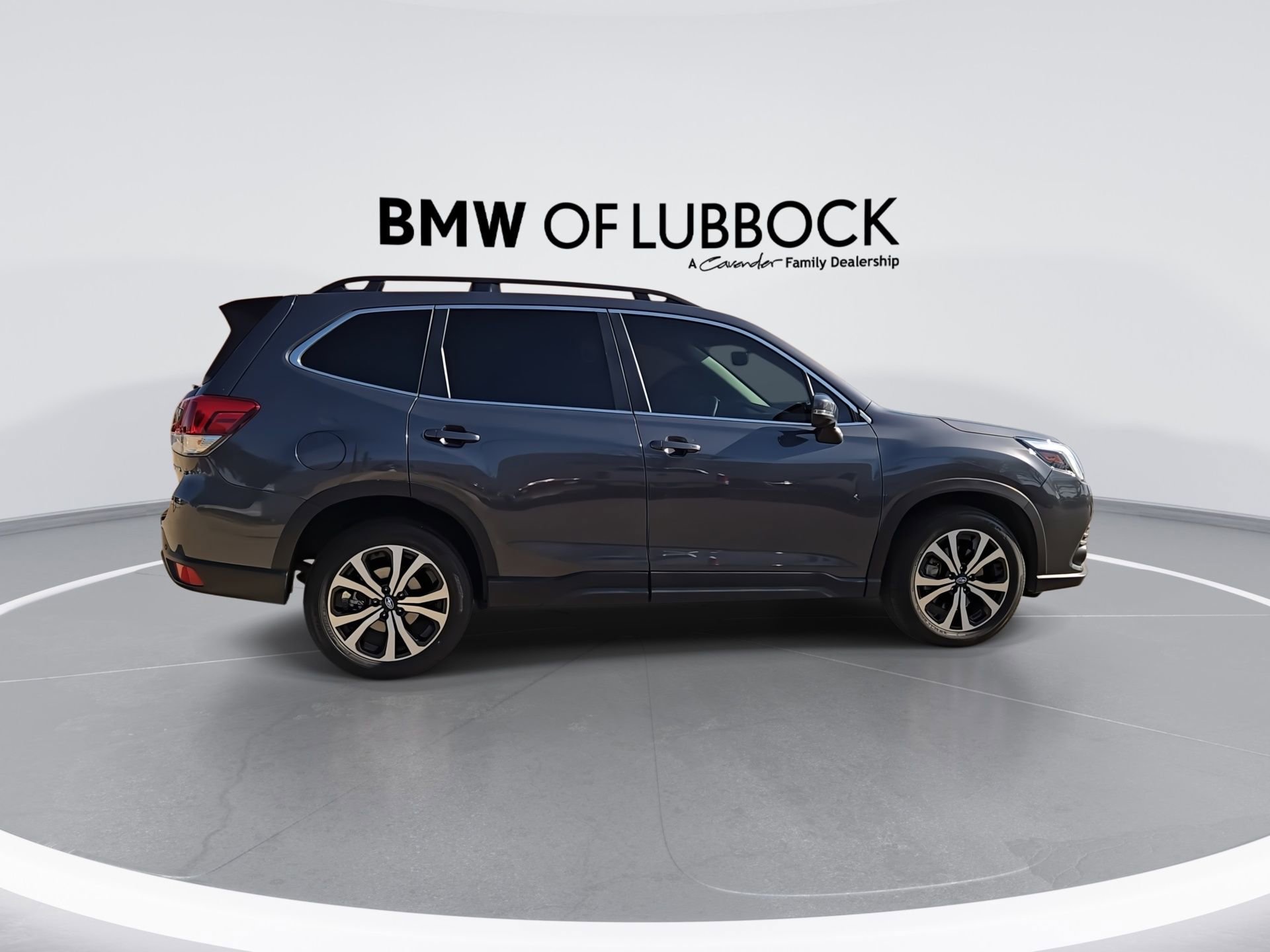 Used 2024 Subaru Forester Limited w/ Convenience Package image 8