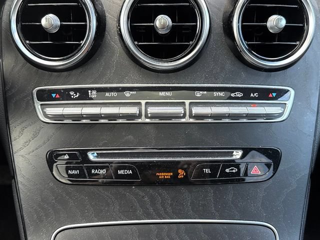Used 2019 Mercedes-Benz GLC 300 4MATIC image 23