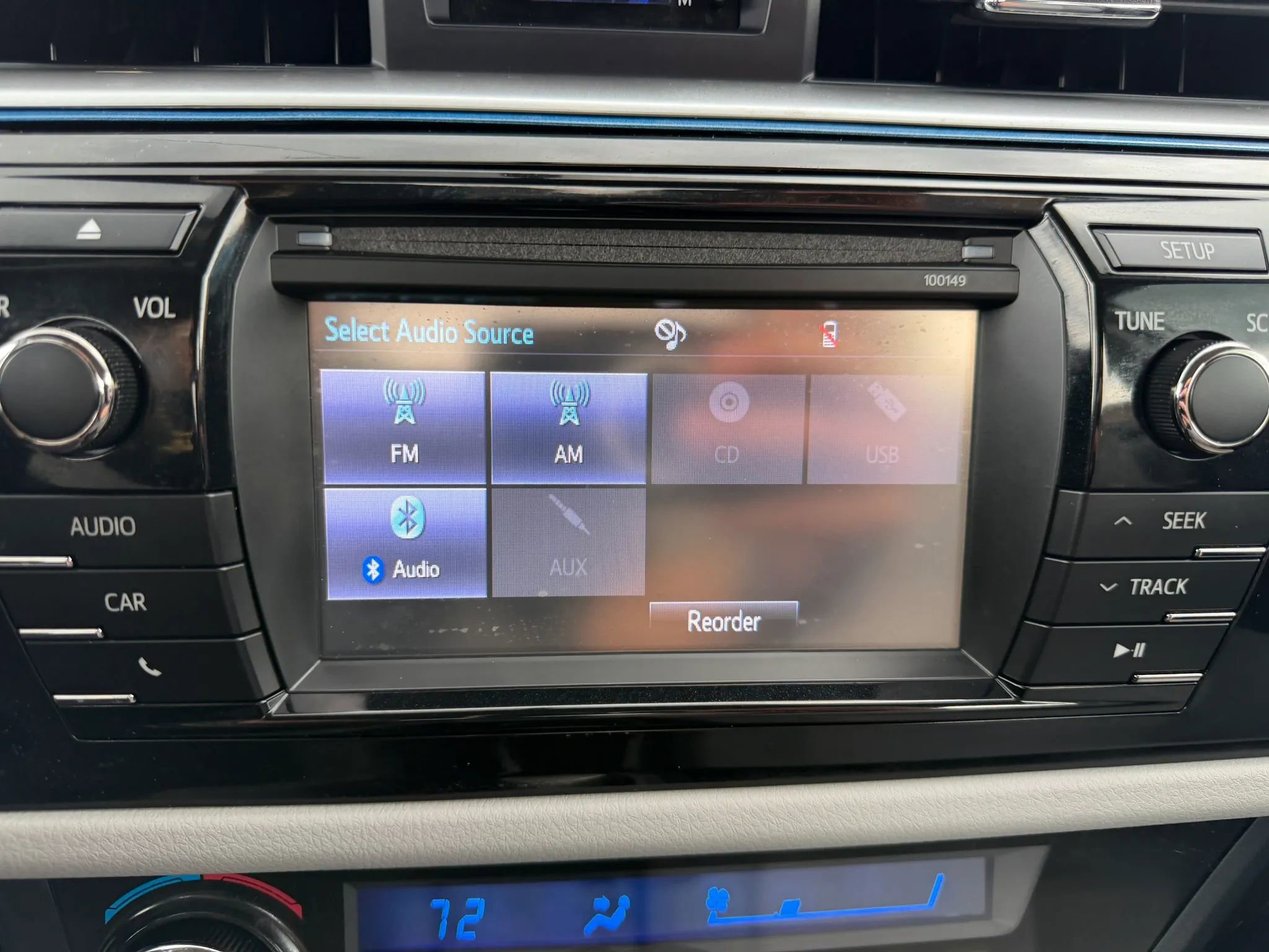Used 2015 Toyota Corolla LE FWD image 19
