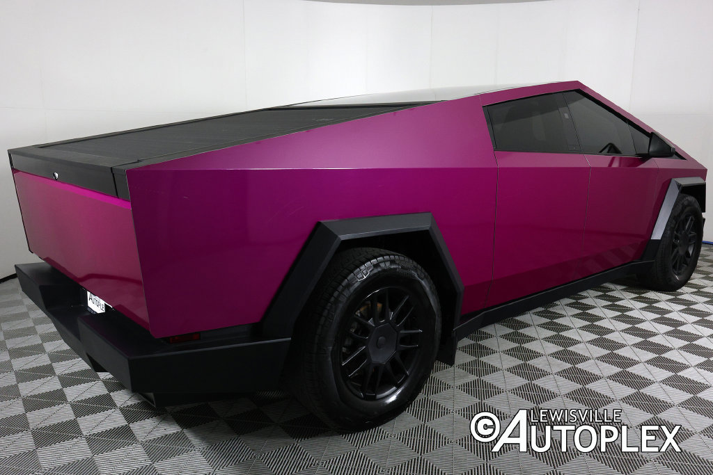 Used 2024 Tesla Cybertruck AWD Crew Cab image 5
