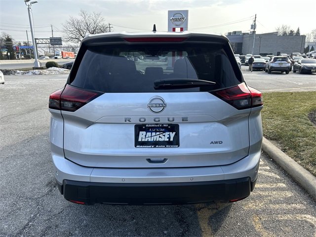 Certified 2025 Nissan Rogue S image 7