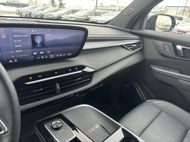 Used 2025 Buick Enclave Sport Touring w/ Power Package image 34