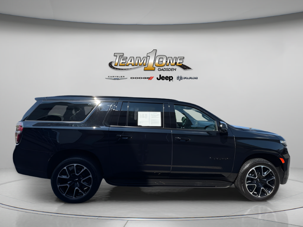 Used 2024 Chevrolet Suburban RST w/ Luxury Package AWD/4WD image 9