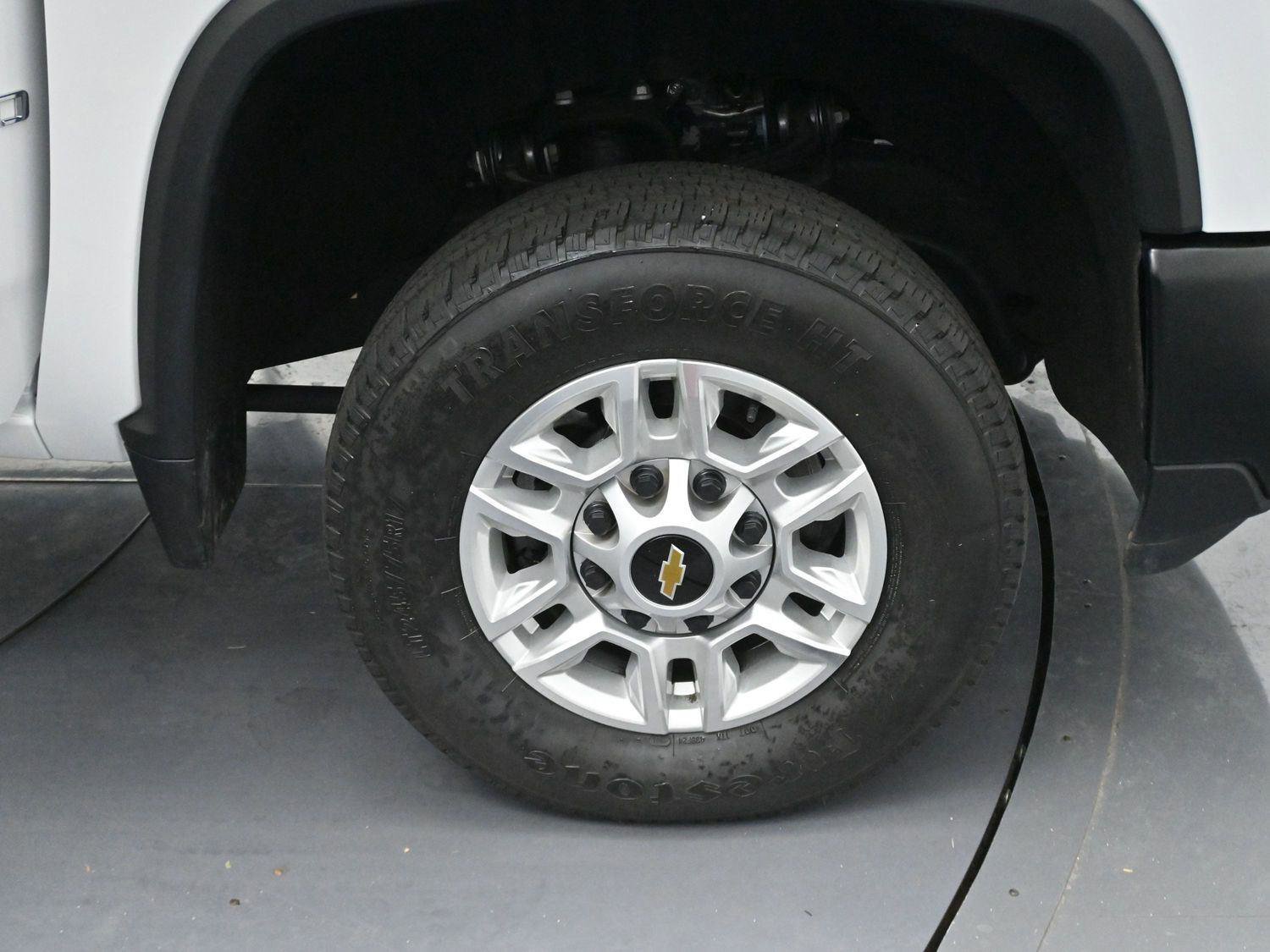 Used 2025 Chevrolet Silverado 2500 W/T w/ WT Convenience Package image 27