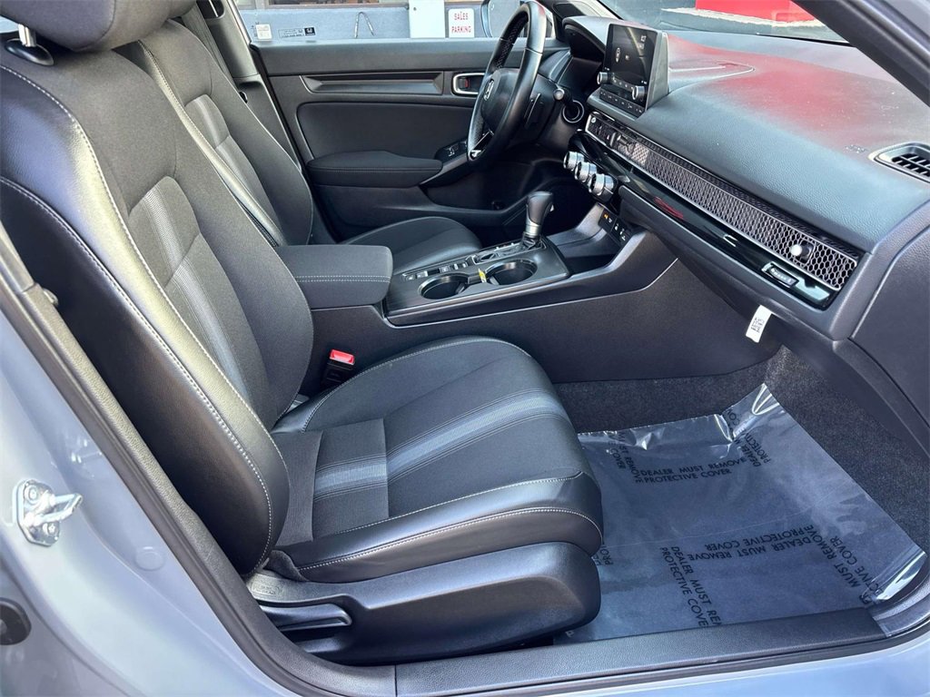 Used 2025 Honda Civic Sport image 15