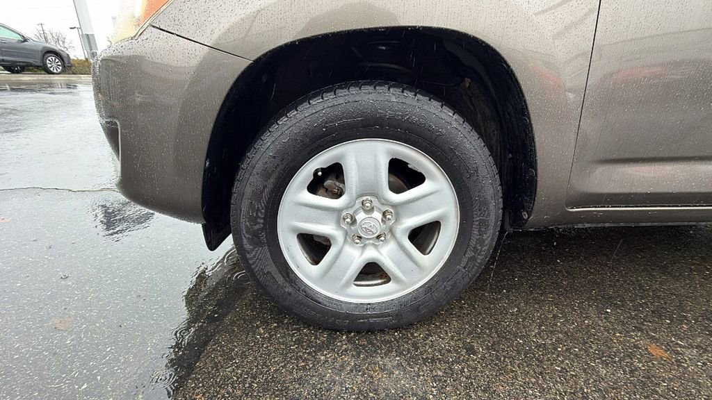 Used 2012 Toyota RAV4 4WD image 10
