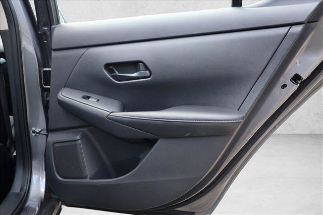 Used 2024 Nissan Sentra SV FWD image 26