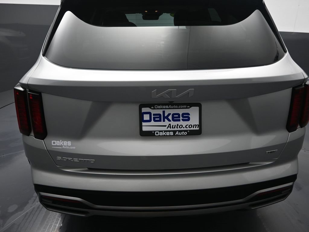 Certified 2024 Kia Sorento EX image 35