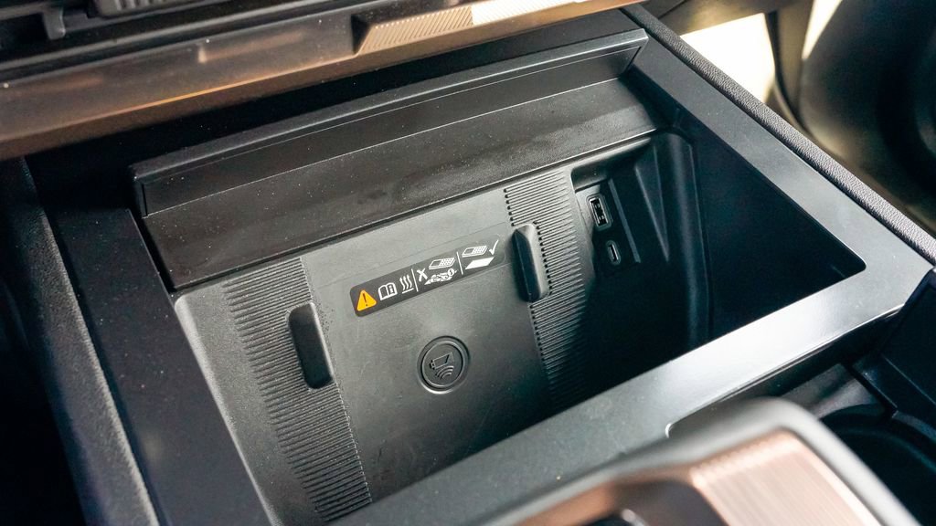 Used 2025 GMC Hummer EV 2X w/ LPO, Cargo Utility Package image 32