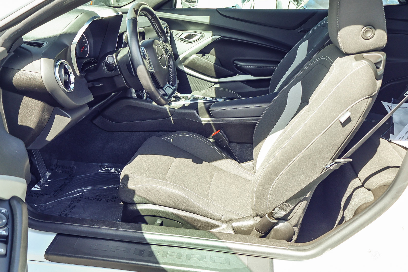 Used 2022 Chevrolet Camaro LT w/ RS Package image 2