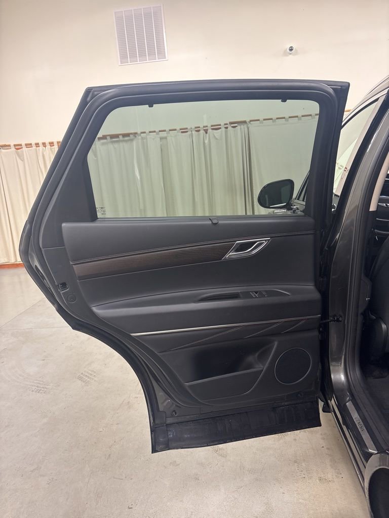 Used 2024 Genesis GV80 2.5T image 20