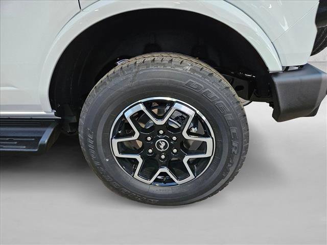 New 2025 Ford Bronco Outer Banks image 10