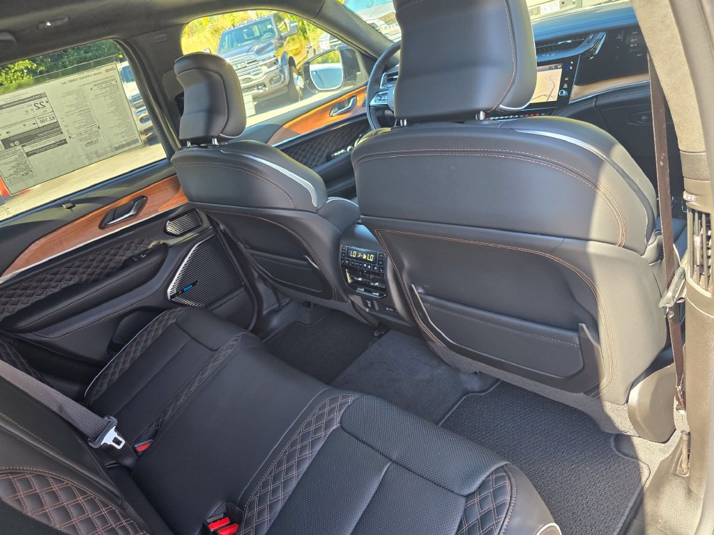 New 2027 Jeep Grand Cherokee Summit AWD/4WD image 26