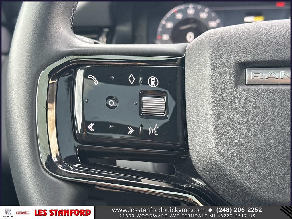 Used 2025 Land Rover Range Rover Evoque S AWD/4WD image 23