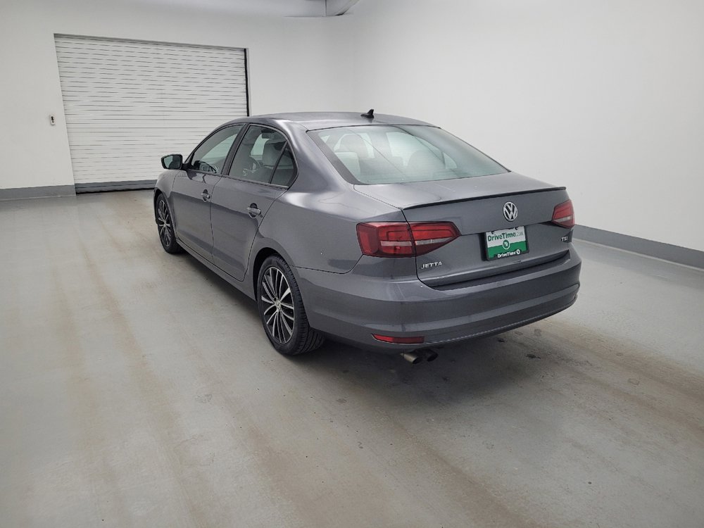 Used 2016 Volkswagen Jetta Sport FWD image 5