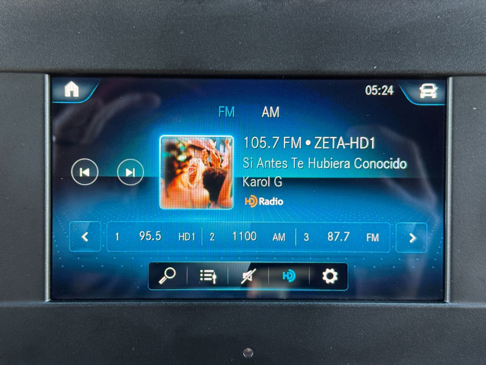 Used 2024 Mercedes-Benz Sprinter 2500 image 24