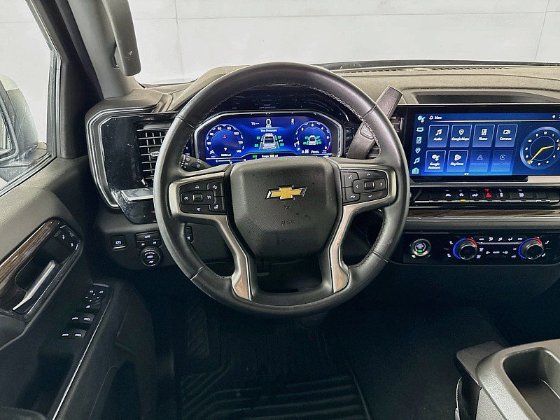 Used 2023 Chevrolet Silverado 1500 LT AWD/4WD image 23