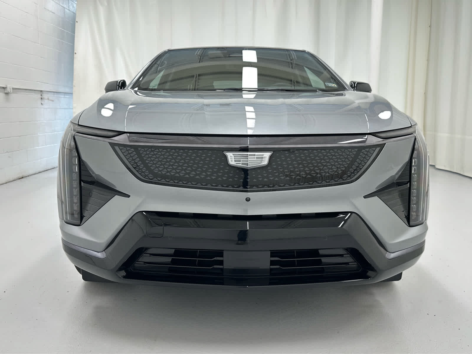 Used 2025 Cadillac Optiq Sport 2 w/ LPO, Floor Liner Package AWD/4WD image 5