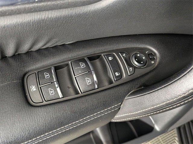 Used 2019 Nissan Armada SL w/ Premium Package image 12