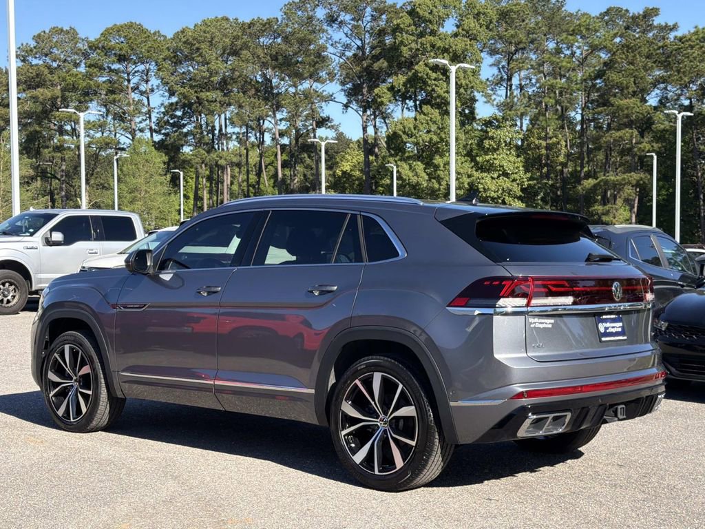Used 2024 Volkswagen Atlas Cross Sport SEL Premium R-Line image 6