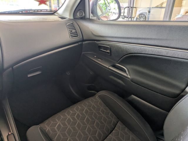 Used 2025 Mitsubishi Outlander Sport AWD image 18