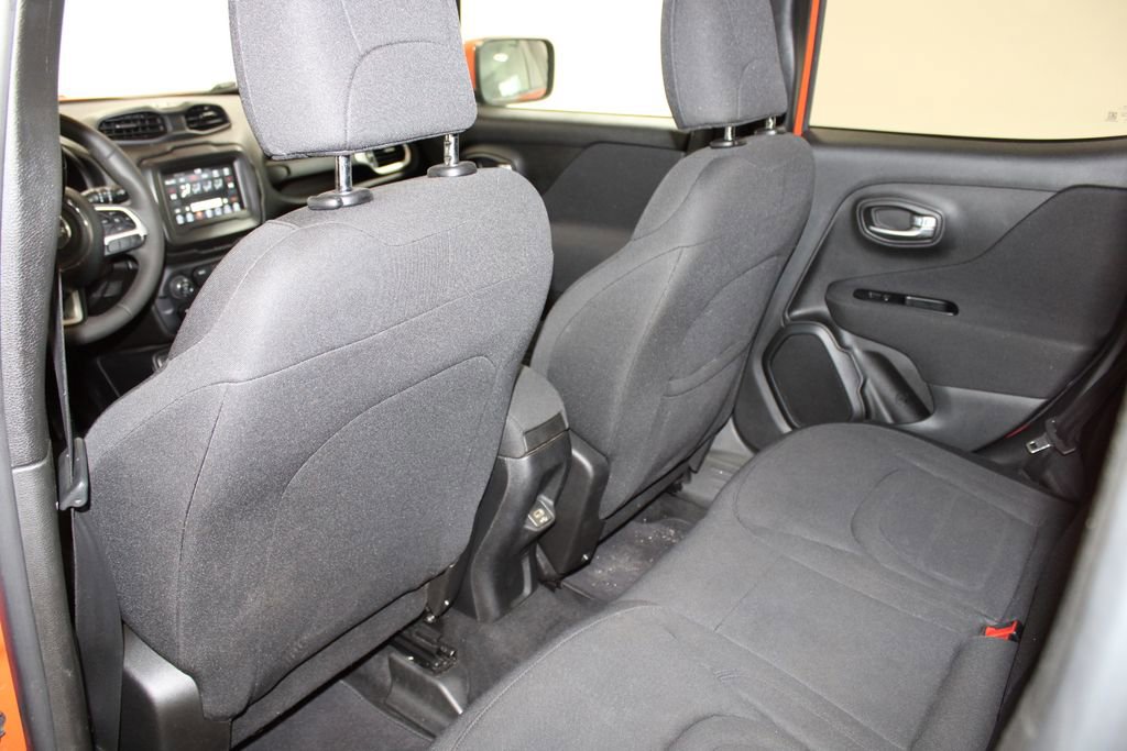 Used 2019 Jeep Renegade Latitude image 23