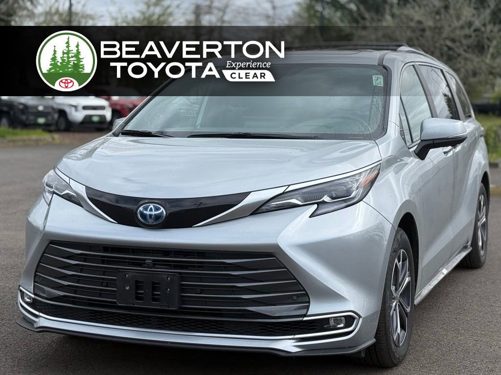 Certified 2025 Toyota Sienna Platinum