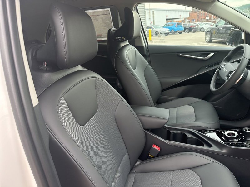 New 2025 Kia Niro Wind w/ Wind Preserve Package image 15